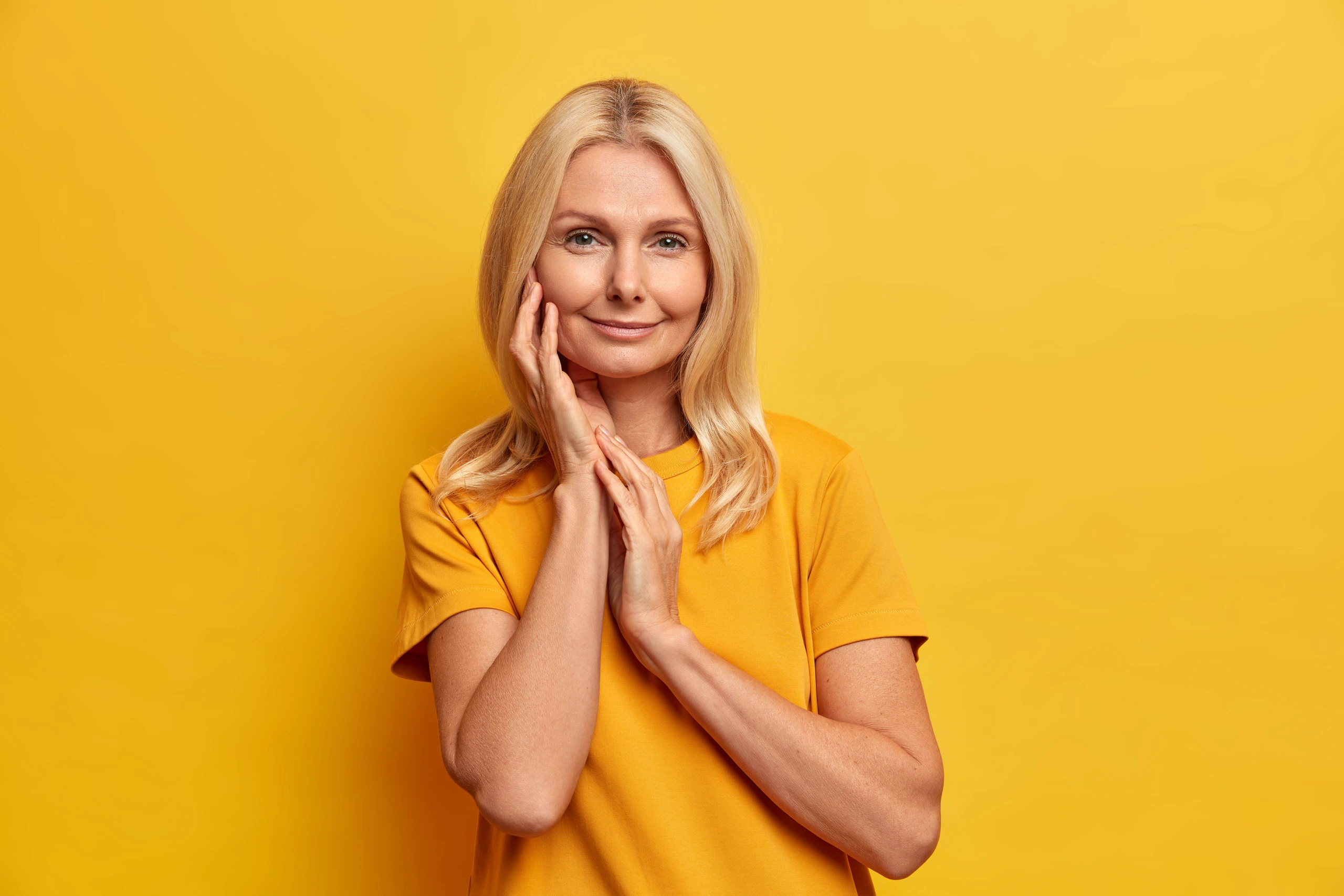 5 senėjimą stabdančių „Hydrafacial“ stiprintuvų: apžvalga